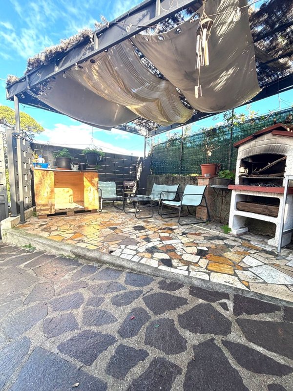 appartamento in vendita a Livorno in zona Castellaccio