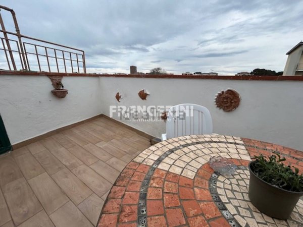 appartamento in vendita a Livorno in zona Lungomare