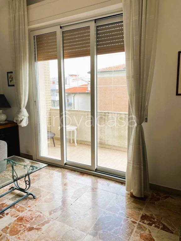 appartamento in vendita a Livorno in zona Ardenza