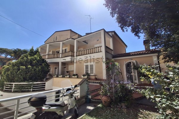 casa indipendente in vendita a Livorno in zona Lungomare