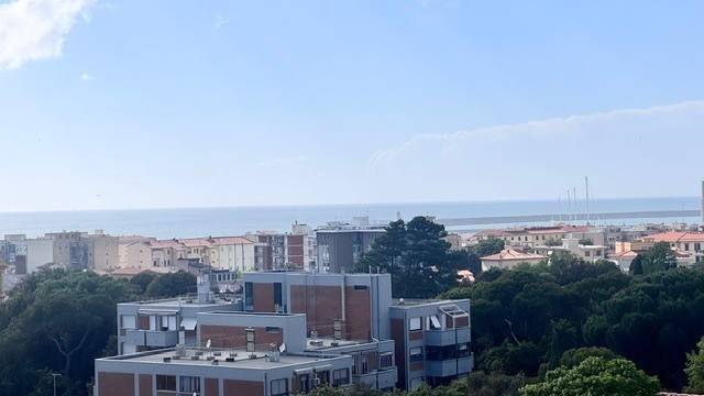 appartamento in vendita a Livorno in zona Lungomare