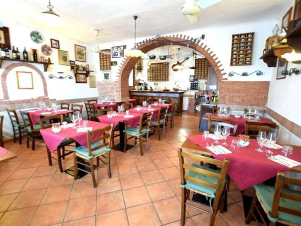 negozio in vendita a Livorno in zona Centro Città