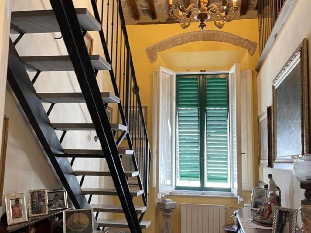 appartamento in vendita a Livorno in zona Centro Città