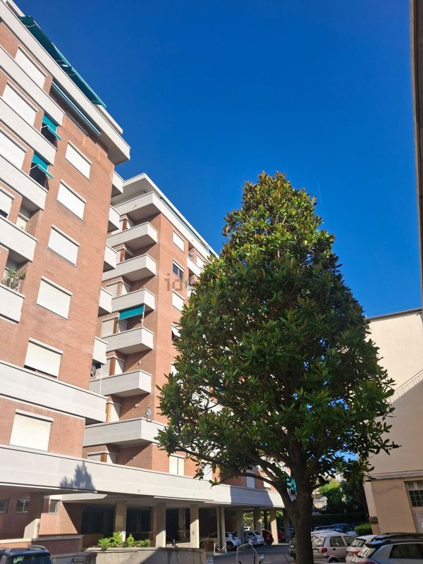 appartamento in vendita a Livorno in zona Lungomare