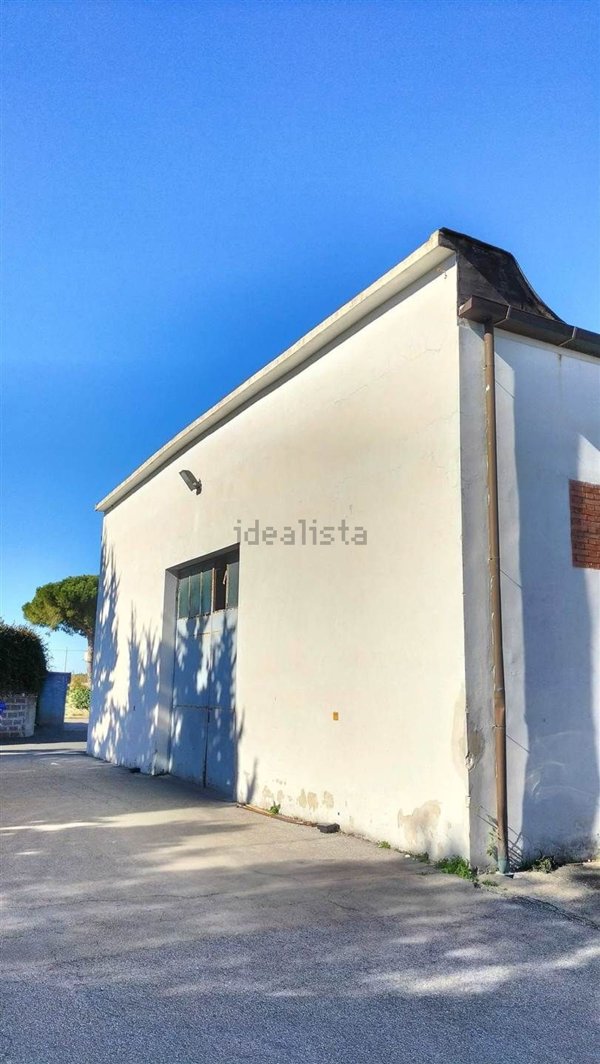ufficio in vendita a Livorno in zona Padula