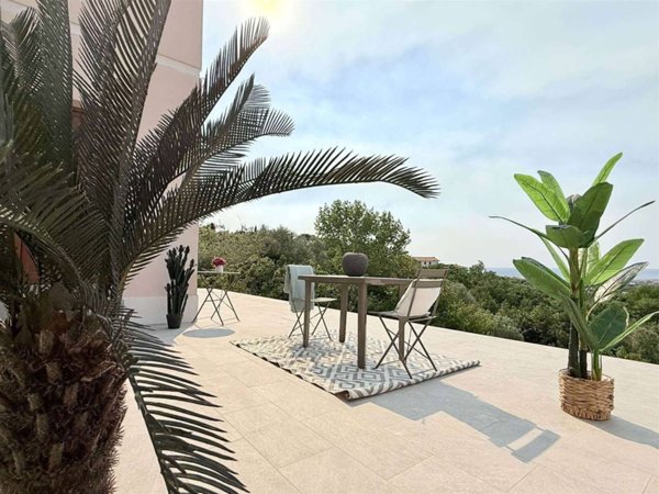 casa indipendente in vendita a Livorno in zona Montenero