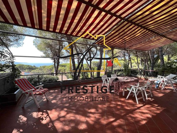 casa indipendente in vendita a Livorno in zona Quercianella
