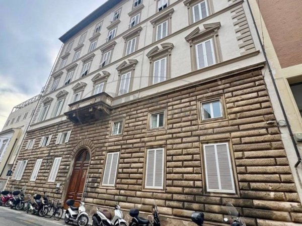 appartamento in vendita a Livorno in zona Lungomare