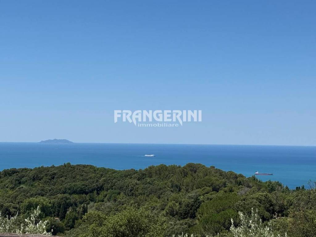casa indipendente in vendita a Livorno in zona Montenero