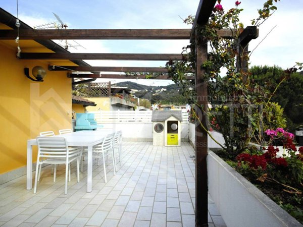 appartamento in vendita a Livorno in zona Montenero