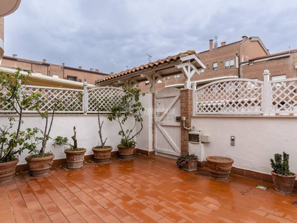 appartamento in vendita a Livorno in zona Stillo