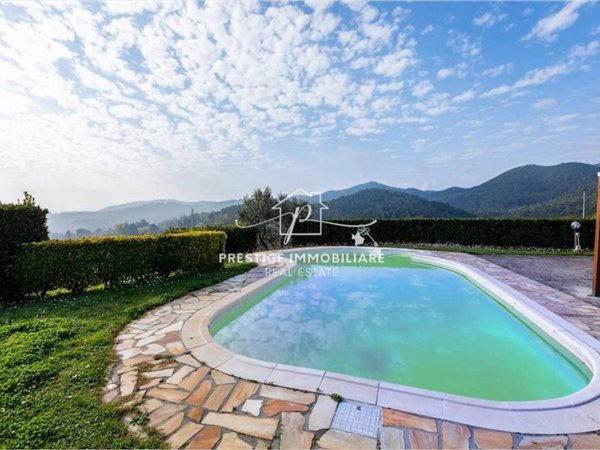 casa indipendente in vendita a Livorno in zona Valle Benedetta