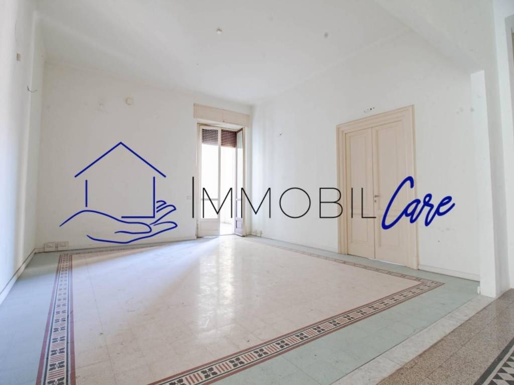 ufficio in vendita a Livorno in zona Centro Città