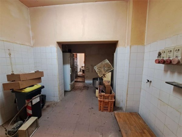 trivano in vendita a Livorno in zona Ospedale