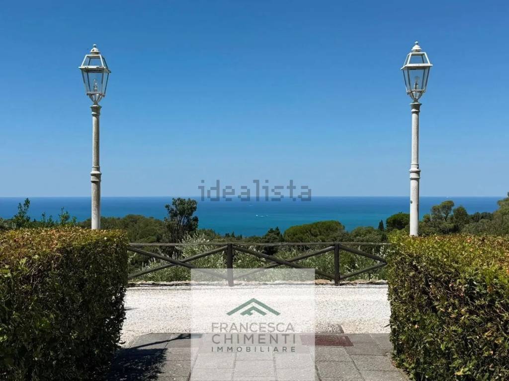appartamento in vendita a Livorno in zona Castellaccio