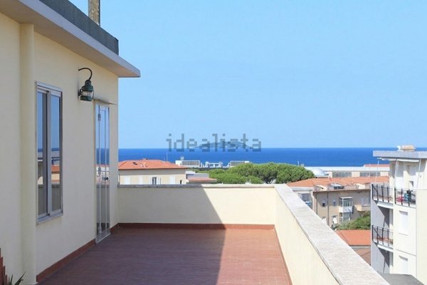 appartamento in vendita a Livorno in zona Lungomare