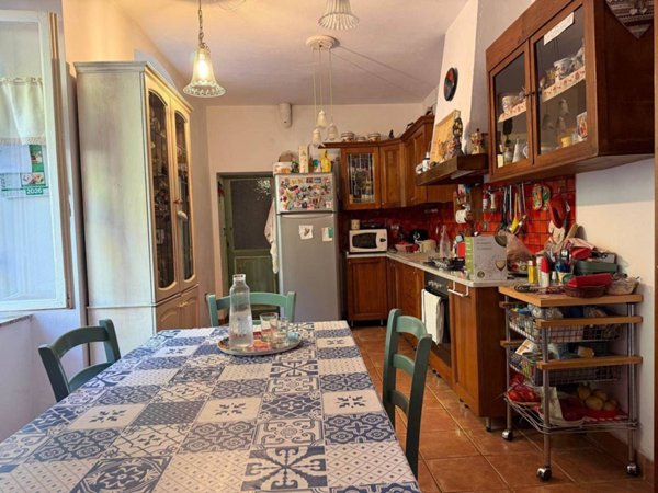 appartamento in vendita a Livorno in zona Montenero