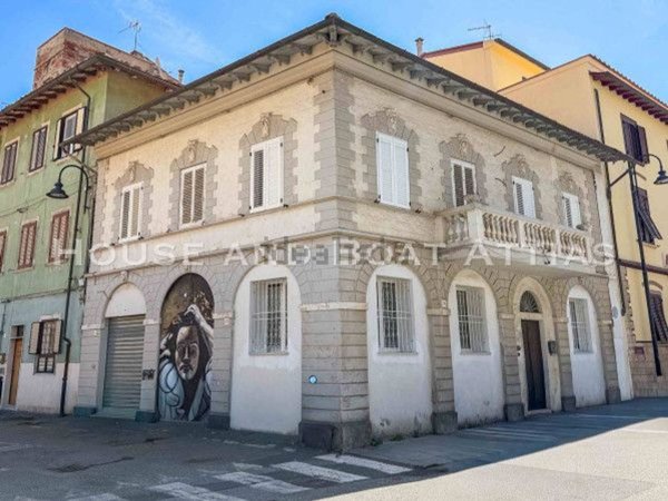 casa indipendente in vendita a Livorno