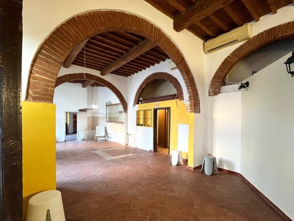 negozio in vendita a Livorno