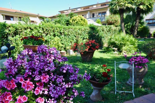 casa semindipendente in vendita a Livorno in zona Montenero