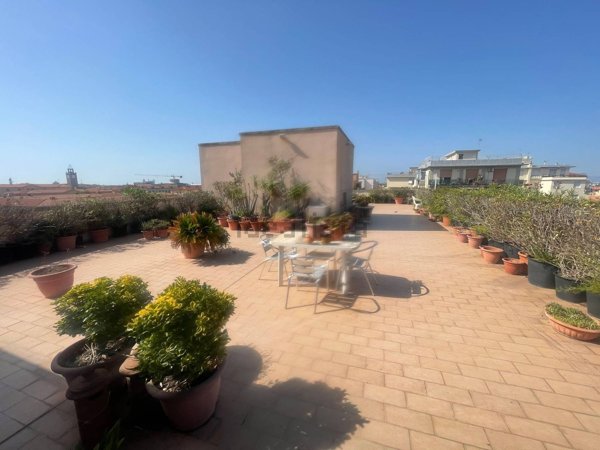appartamento in vendita a Livorno in zona Ospedale