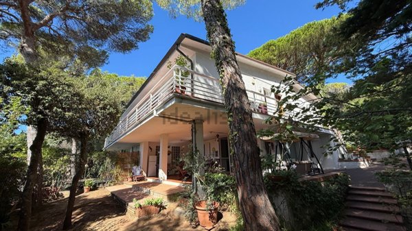 casa indipendente in vendita a Livorno in zona Quercianella