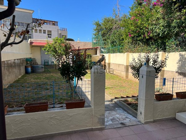 appartamento in vendita a Livorno in zona Ospedale