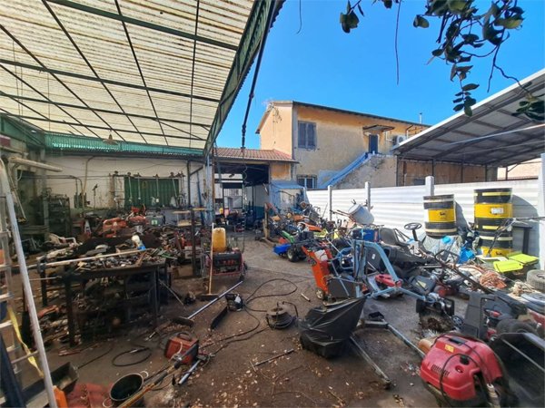 casa indipendente in vendita a Livorno in zona Centro Città