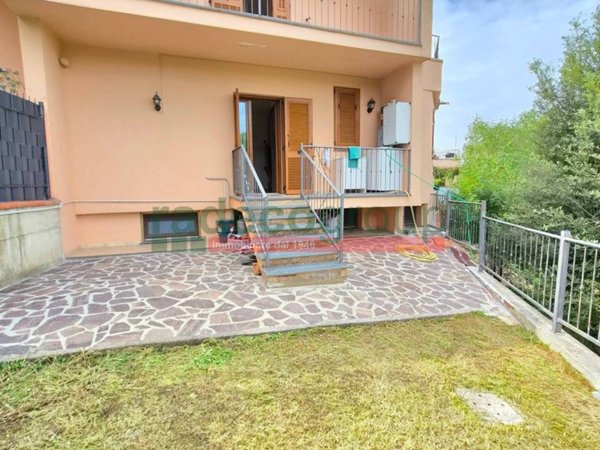 casa indipendente in vendita a Livorno in zona Montenero