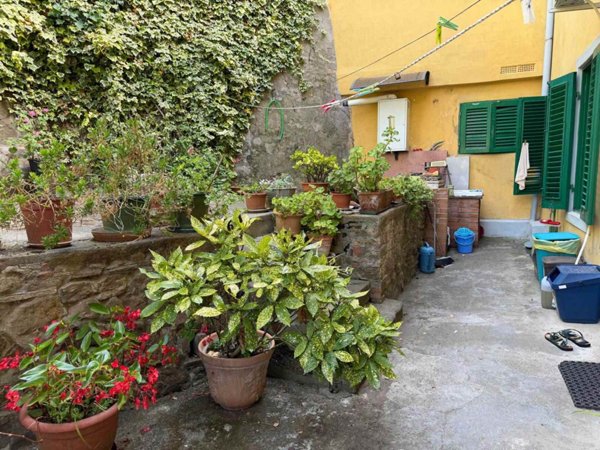 appartamento in vendita a Livorno in zona Montenero