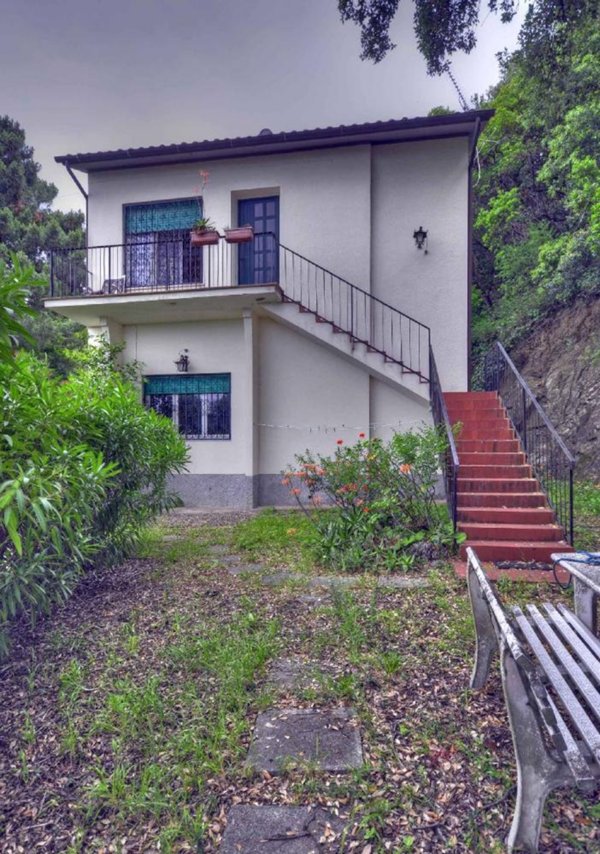 casa indipendente in vendita a Marciana