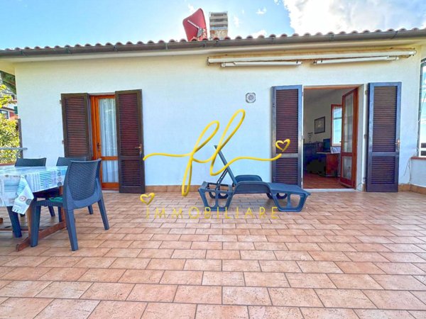 casa indipendente in vendita a Marciana