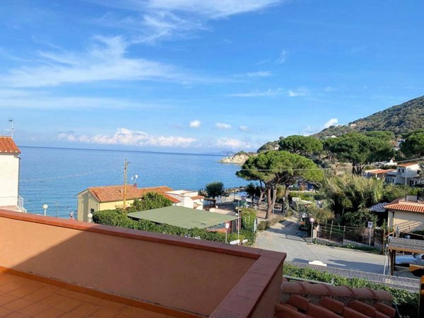casa indipendente in vendita a Marciana