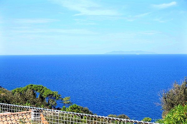 casa indipendente in vendita a Marciana