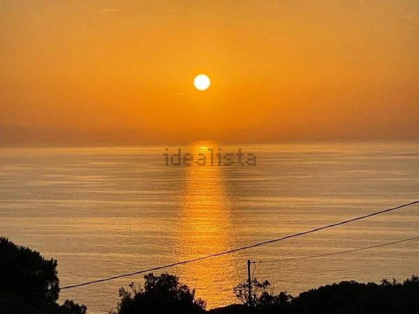 casa indipendente in vendita a Marciana
