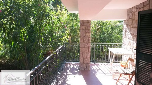 casa indipendente in vendita a Marciana