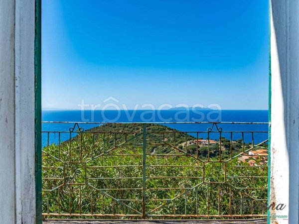 casa indipendente in vendita a Marciana