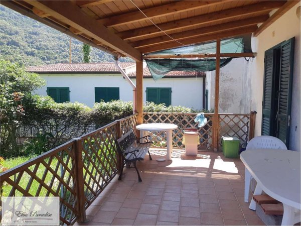 casa indipendente in vendita a Marciana