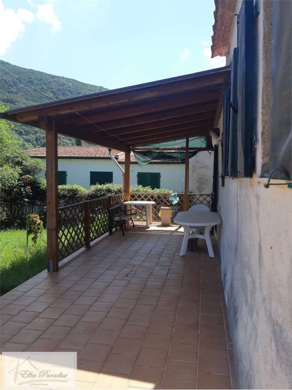 casa indipendente in vendita a Marciana