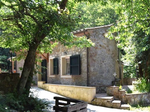 casa indipendente in vendita a Marciana
