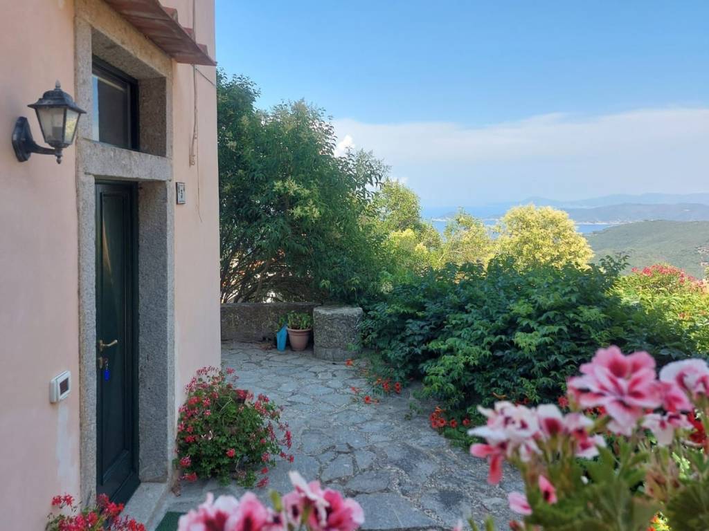 appartamento in vendita a Marciana