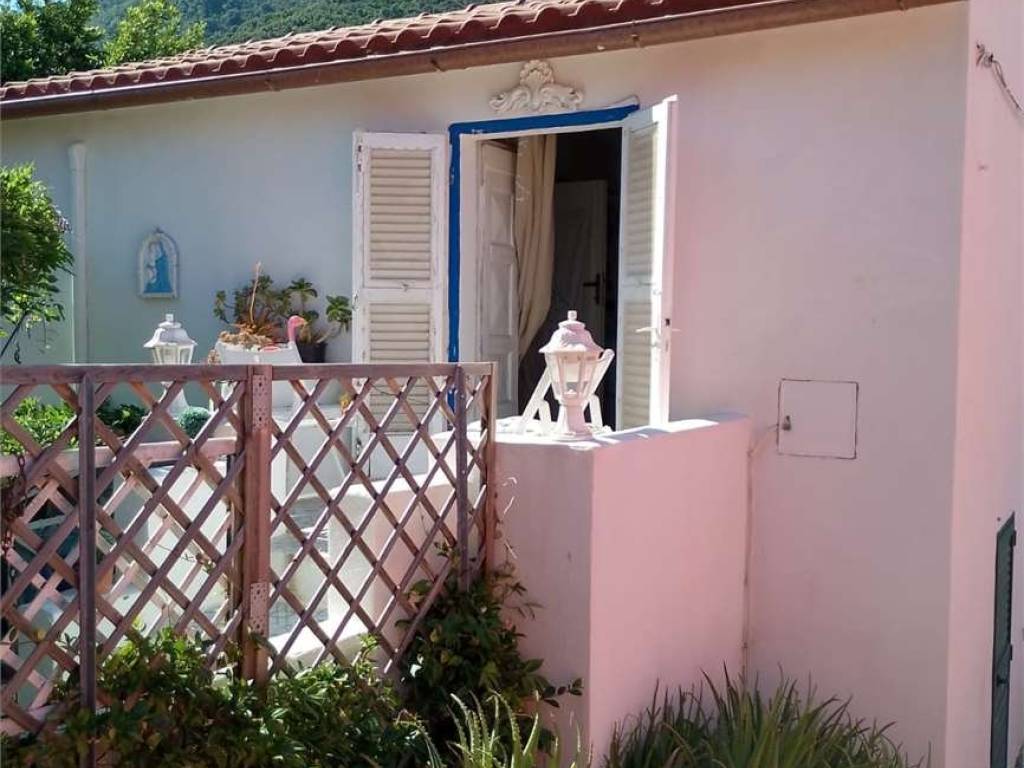 appartamento in vendita a Marciana