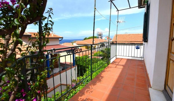 casa indipendente in vendita a Marciana