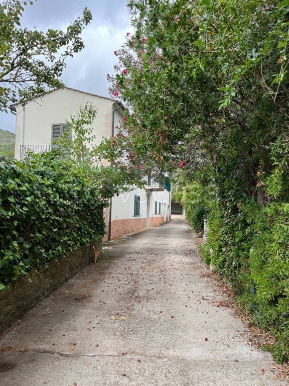 casa indipendente in vendita a Marciana