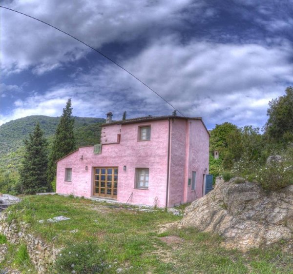 casa indipendente in vendita a Marciana