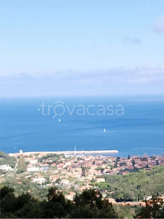 casa indipendente in vendita a Marciana