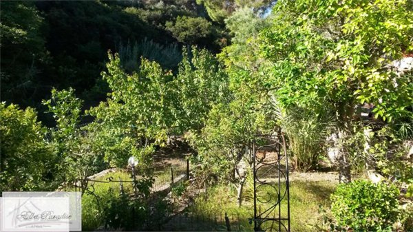 casa indipendente in vendita a Marciana