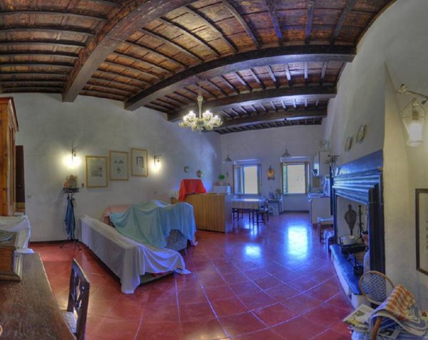 casa indipendente in vendita a Marciana