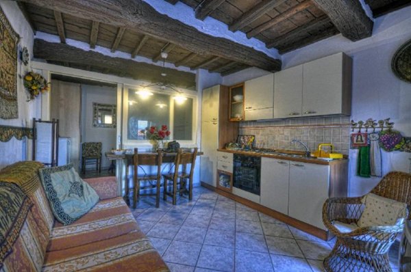 casa indipendente in vendita a Marciana