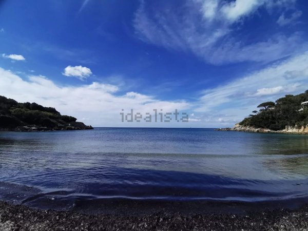 casa indipendente in vendita a Marciana